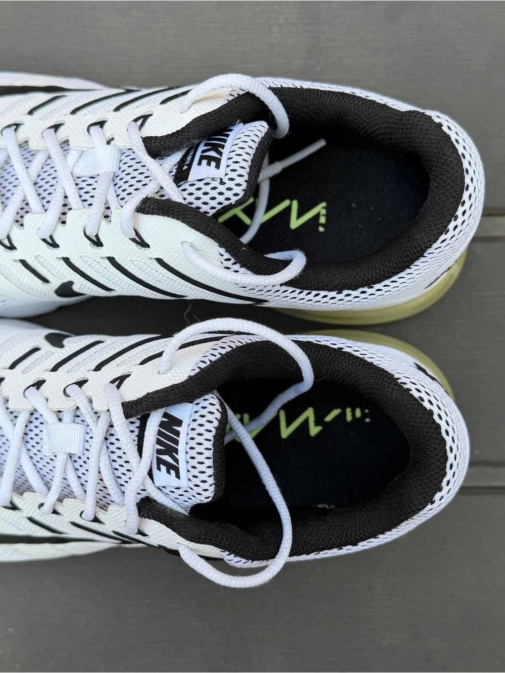 Nike Air Max Excellerate 4 Men’s Size 11 White Black Basketball Shoes, 2015
